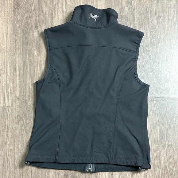 Vintage Arc’teryx Vest - Picture 9 of 9